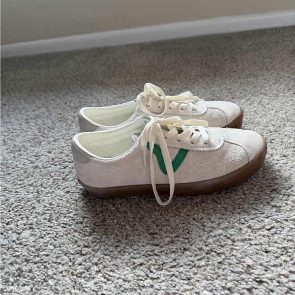 Vans Cream and Green Sneakers - Picture 2 of 5